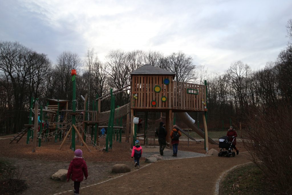Der große Spielplatz im Küchwaldpark
